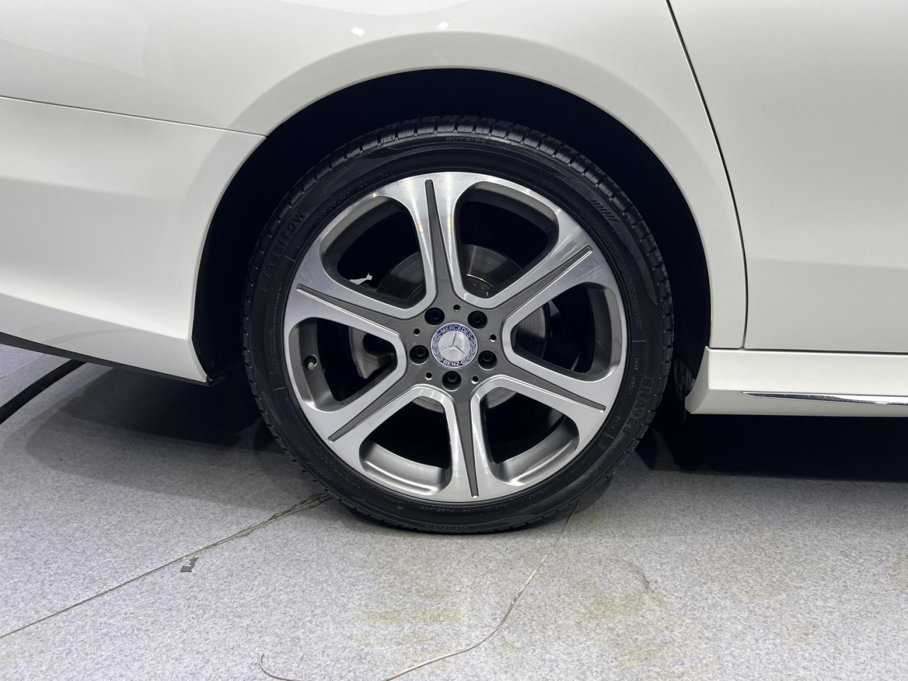 Mercedes-Benz E 300 L 2016