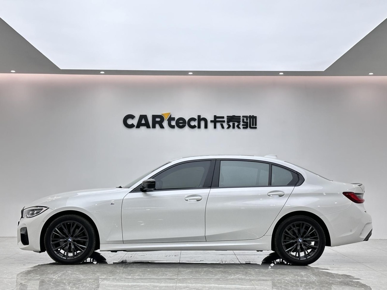 BMW 325Li 2021