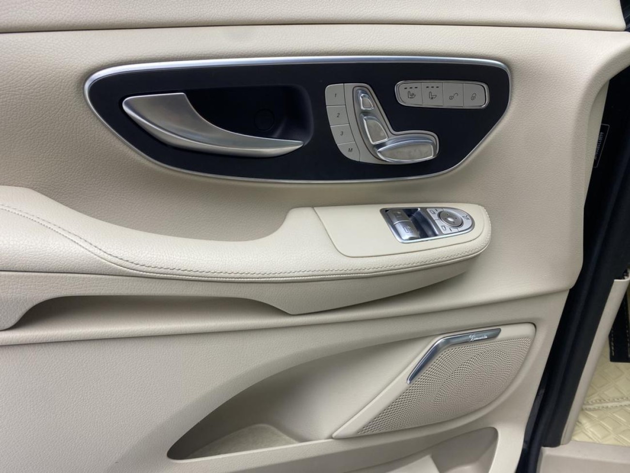 Mercedes-Benz V 2017