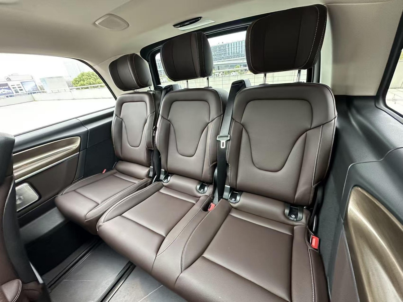 Mercedes-Benz V 2023