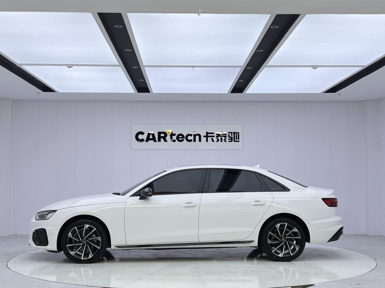 Audi A4L 45 TFSI 2023