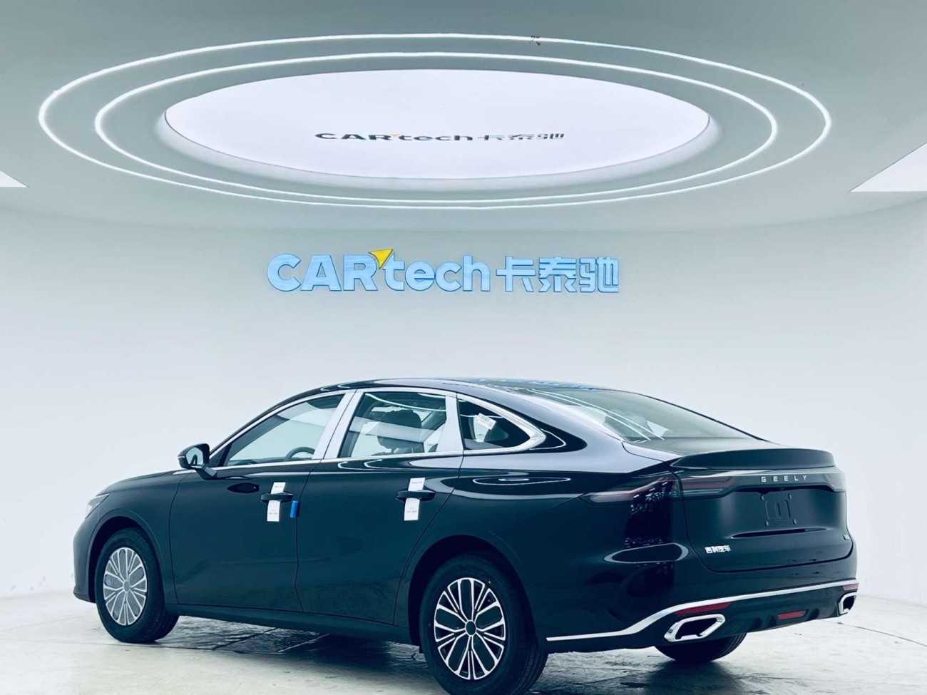 Geely Emgrand 2025