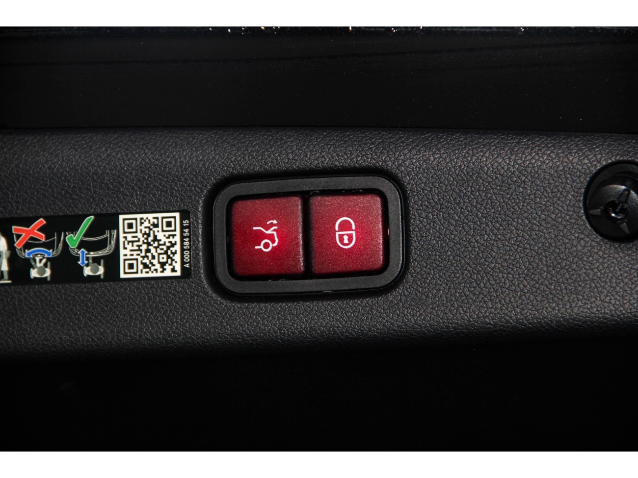 Mercedes-Benz E 300 L 2025