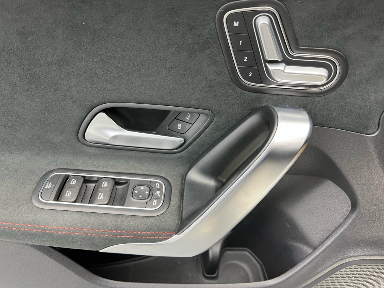 Mercedes-Benz CLA 200 2021