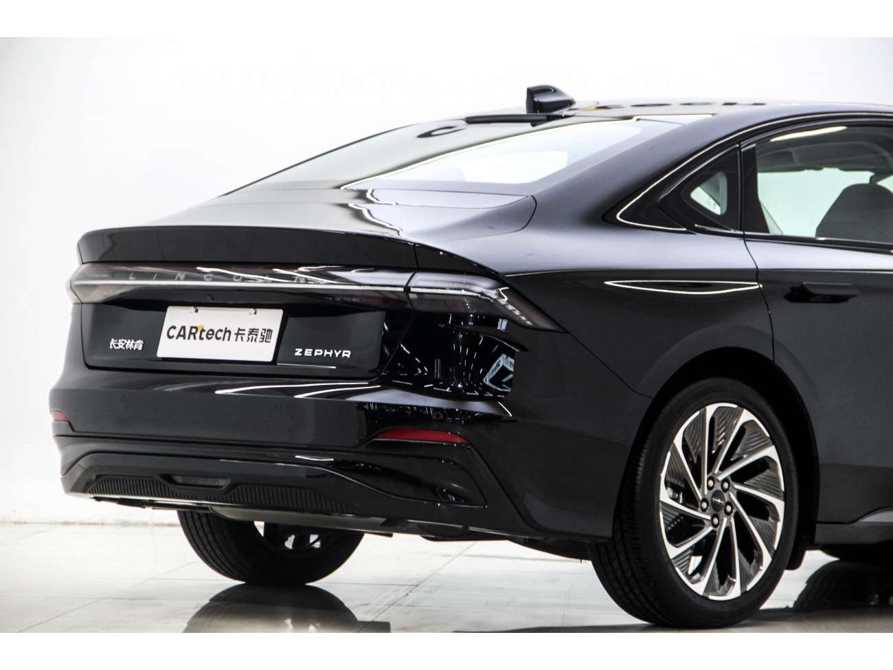 Lincoln Z 2025