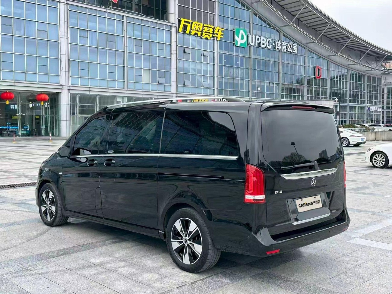 Mercedes-Benz V 2023