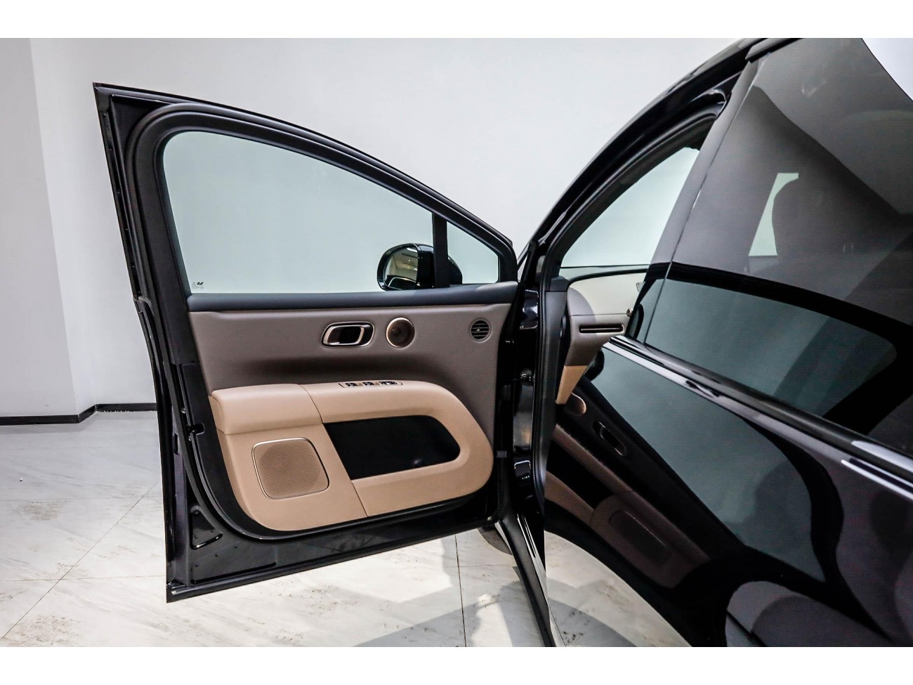 Li Auto i6 2025