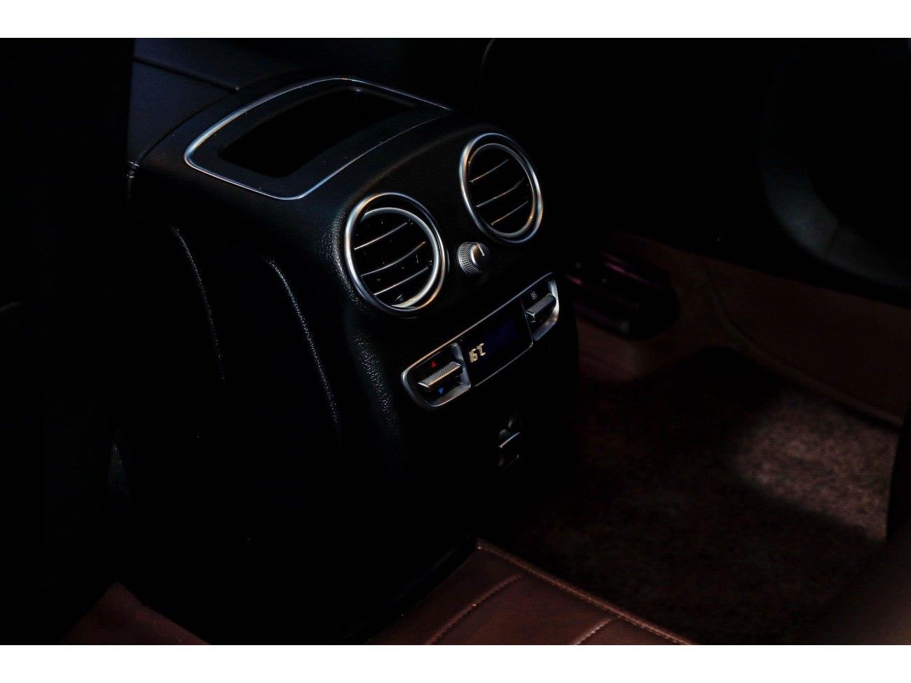 Mercedes-Benz GLC 260 L 2021