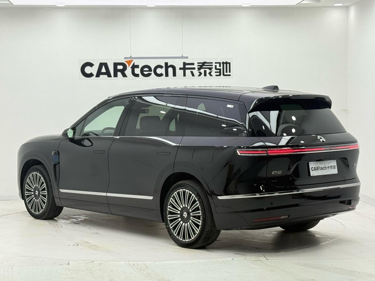 NIO ES8 2026