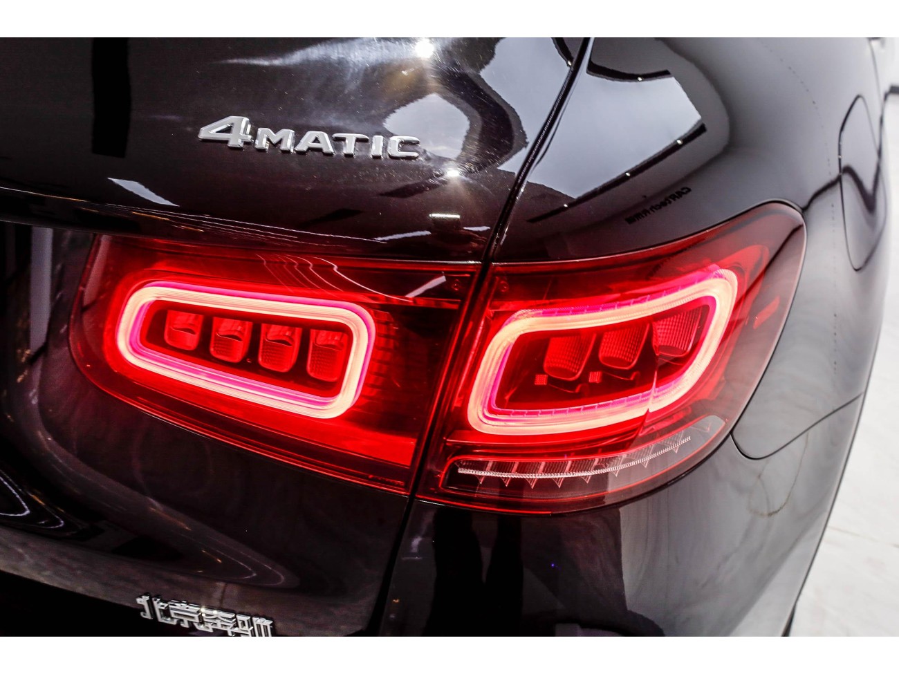 Mercedes-Benz GLC 260 L 2021