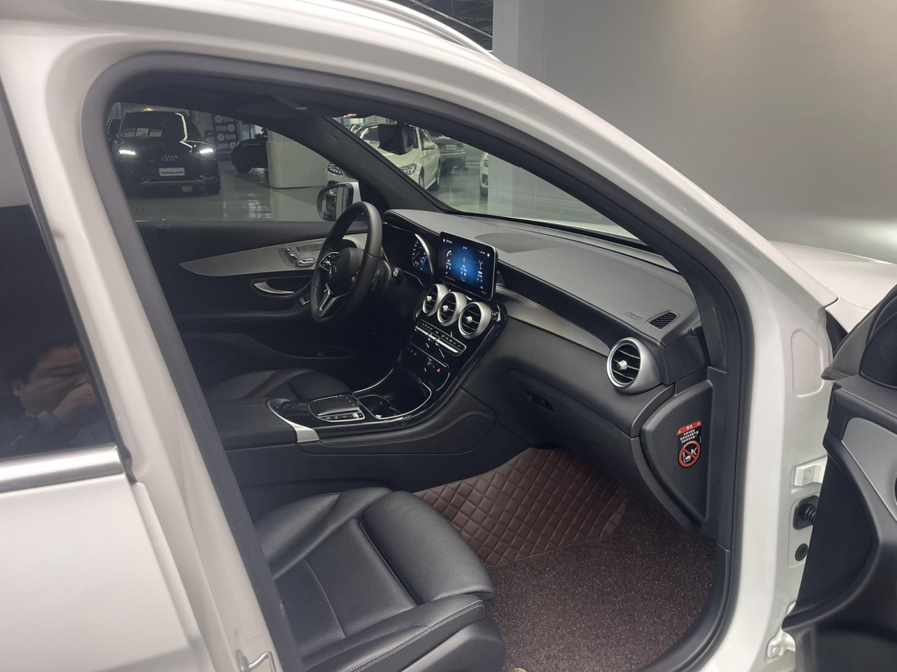 Mercedes-Benz GLC 260 L 2022