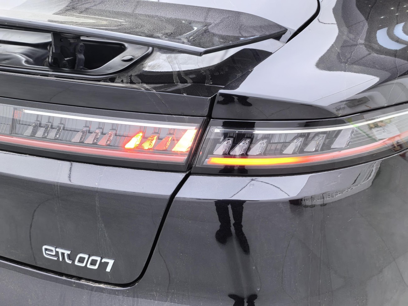 Dongfeng eπ007 2024