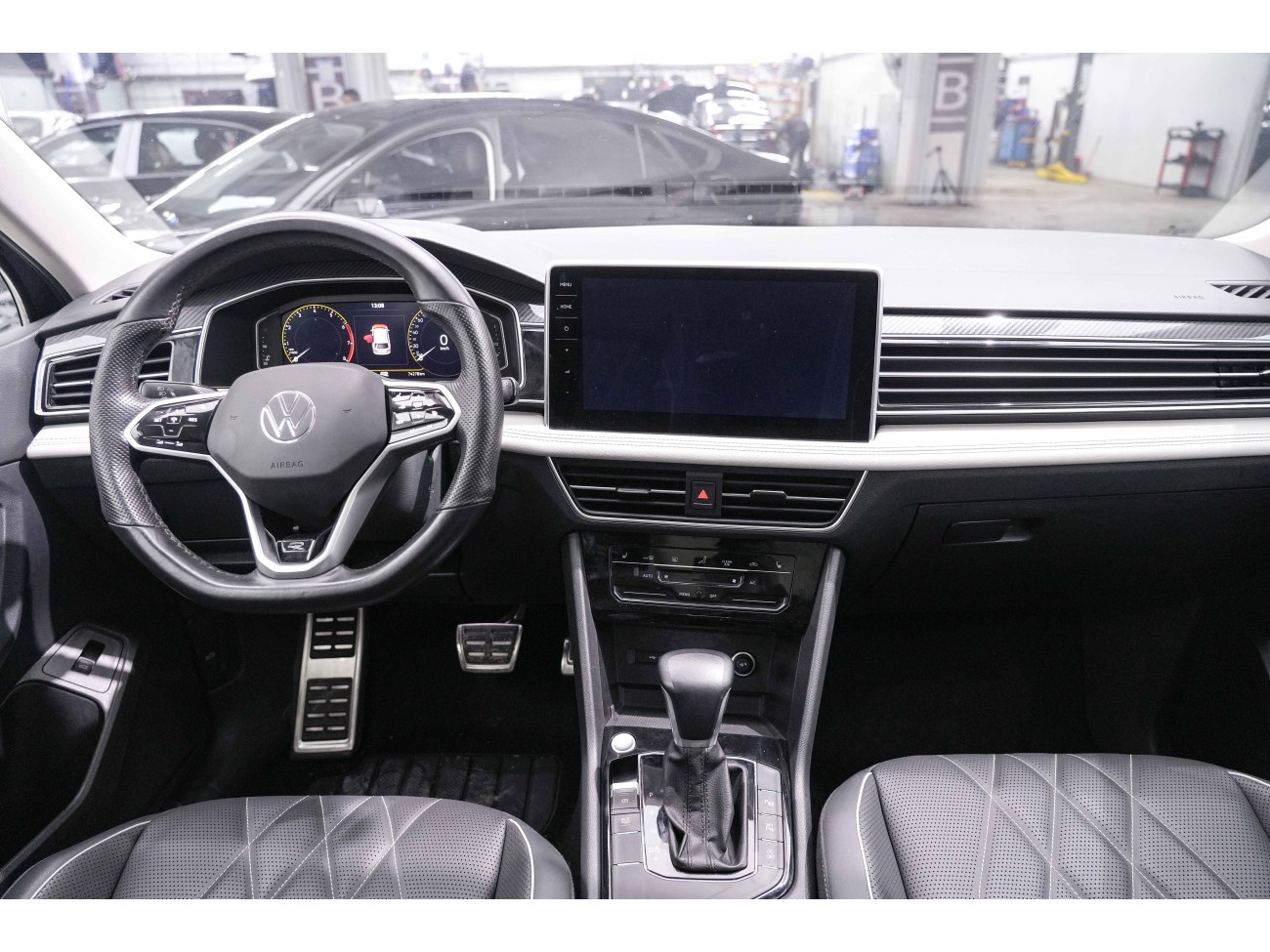 Volkswagen Tiguan L 2022