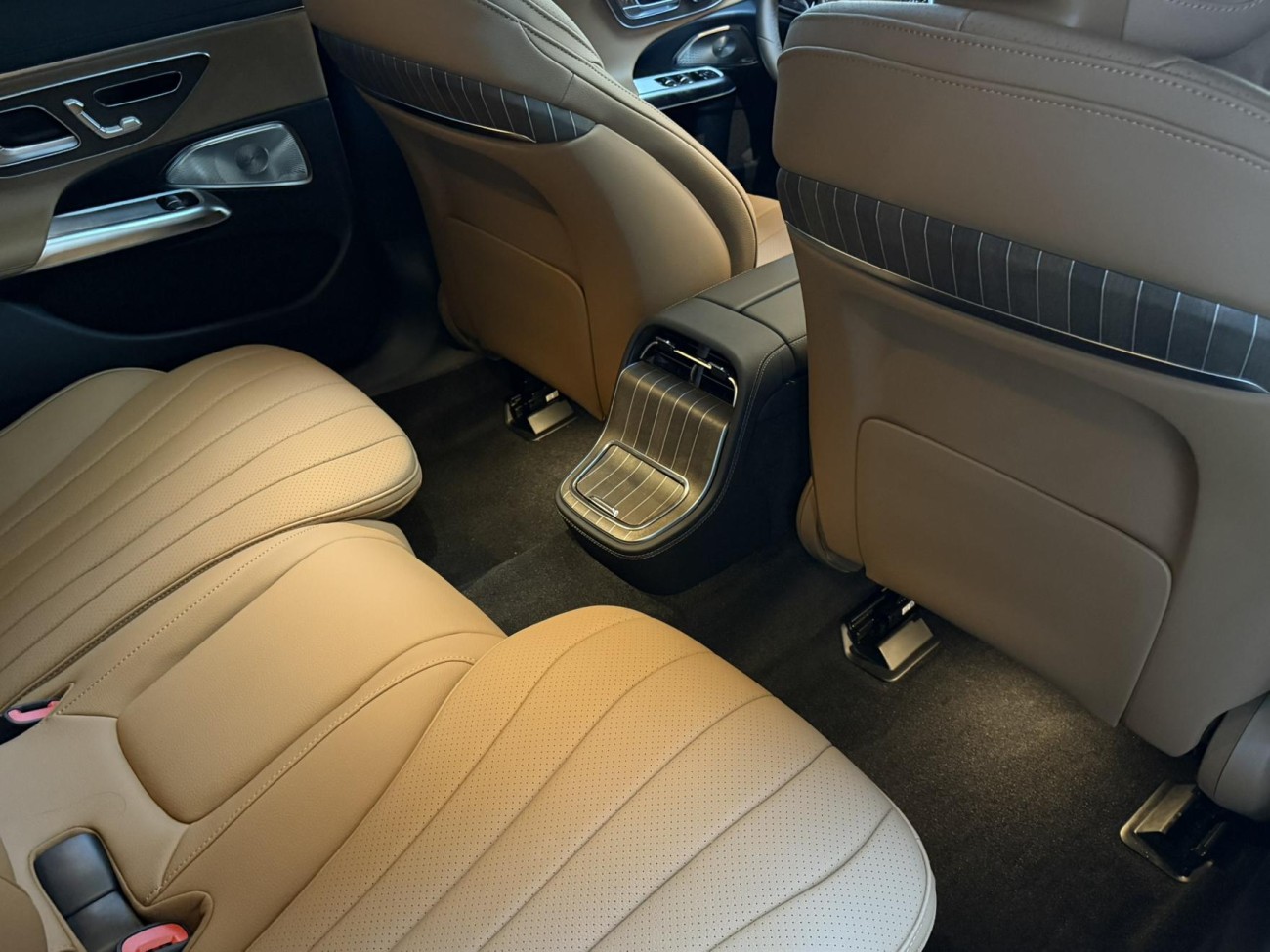 Mercedes-Benz E 300 L 2025