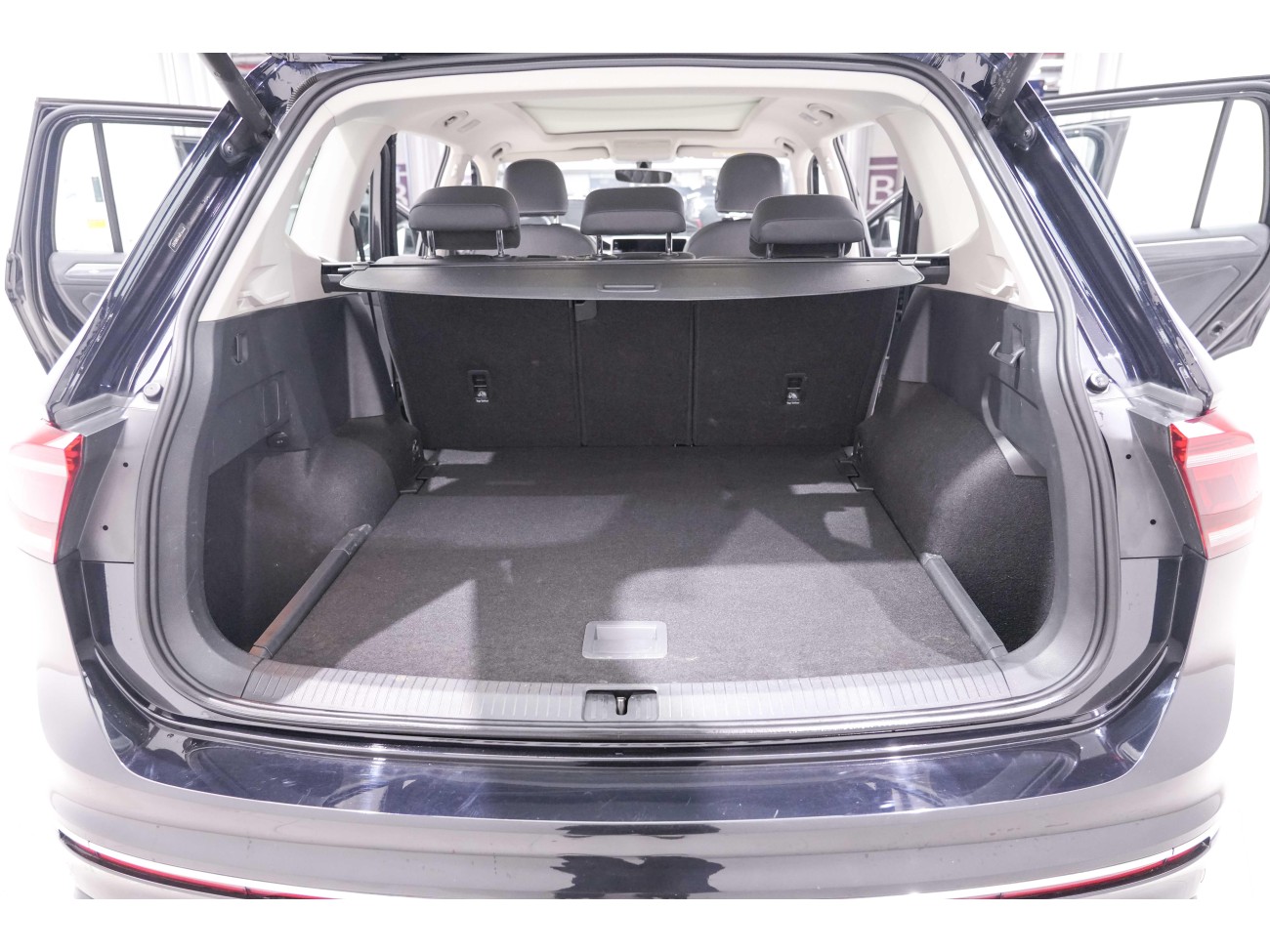 Volkswagen Tiguan L 2022