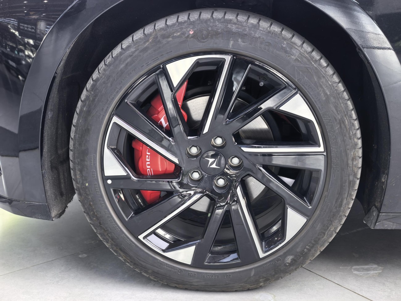 Dongfeng eπ007 2024