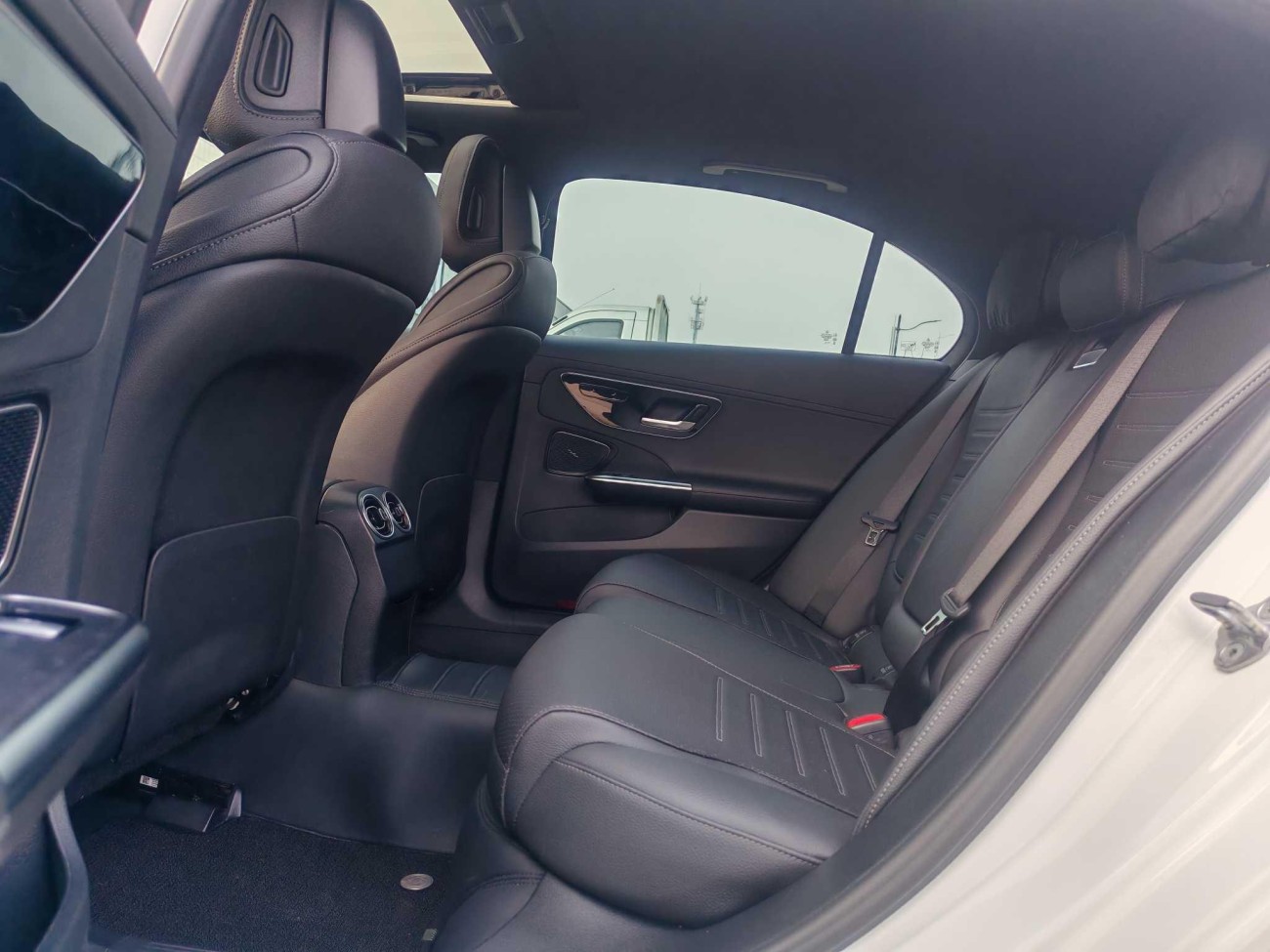 Mercedes-Benz C 200 L 2023