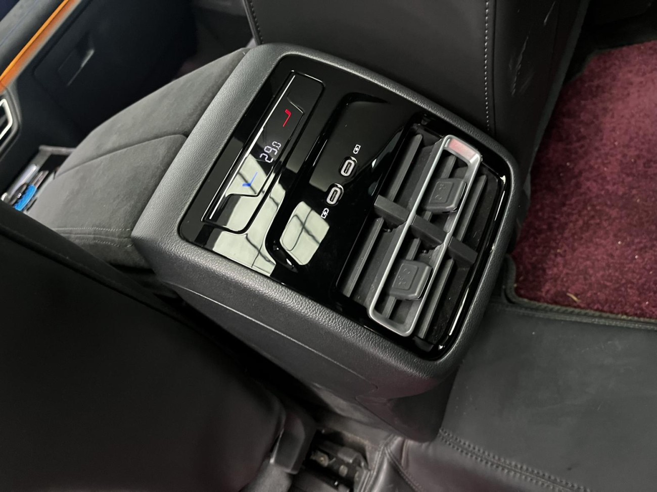 Volkswagen Tiguan L 2024