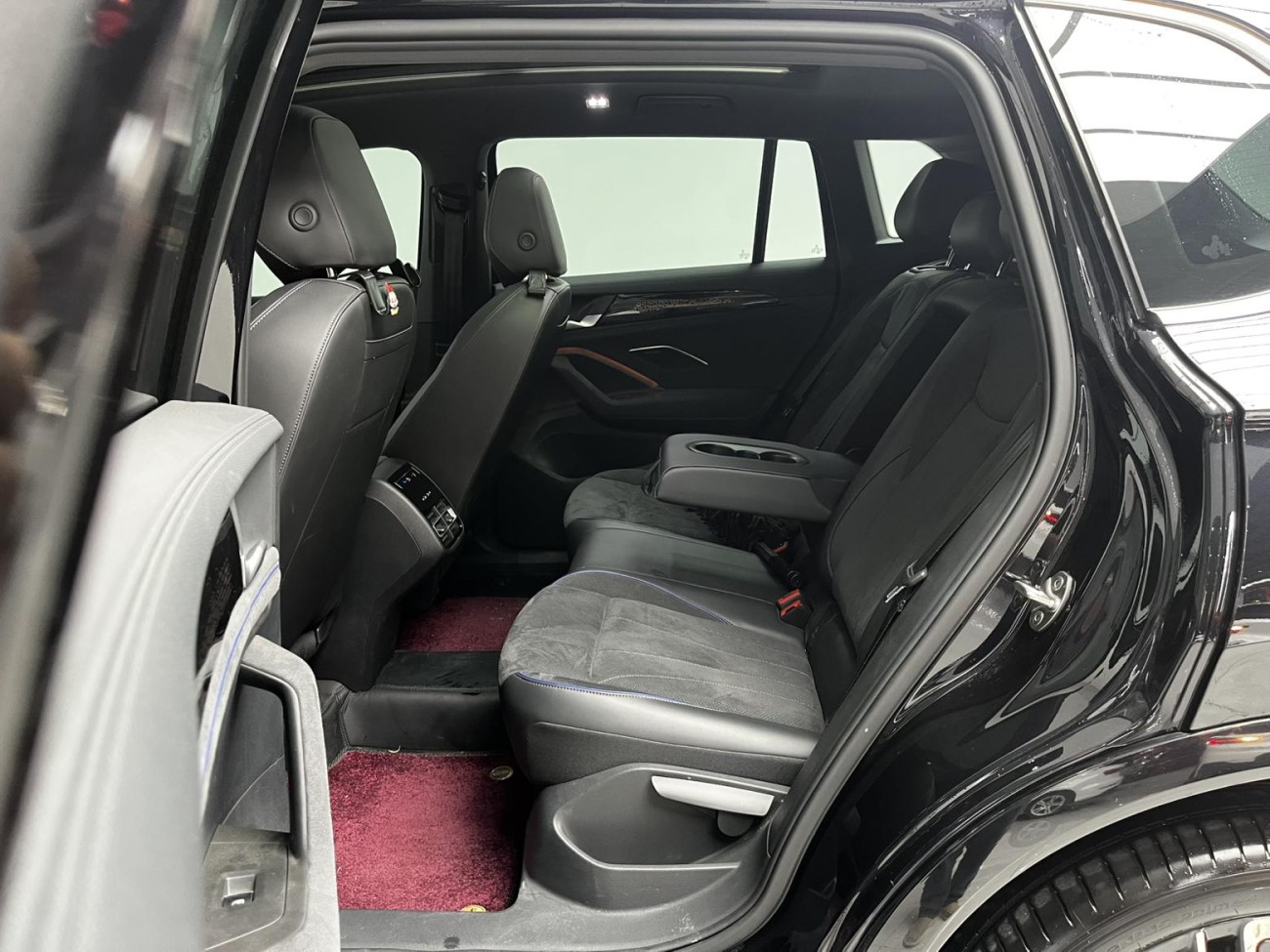 Volkswagen Tiguan L 2024