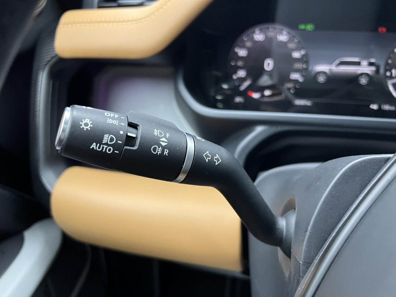 Land Rover Defender 2023