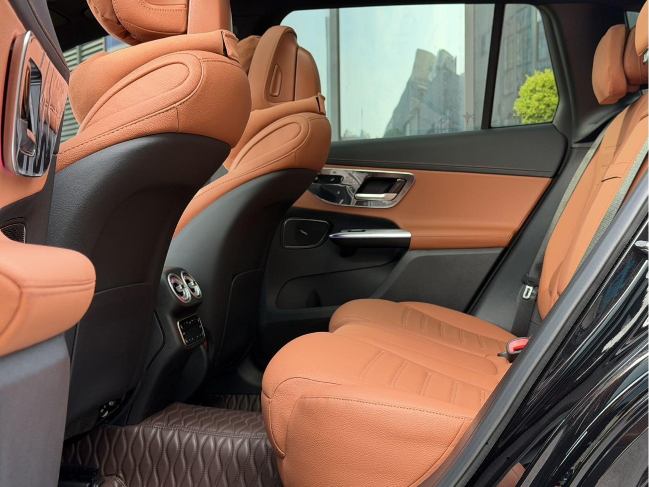 Mercedes-Benz GLC 300 L 2025