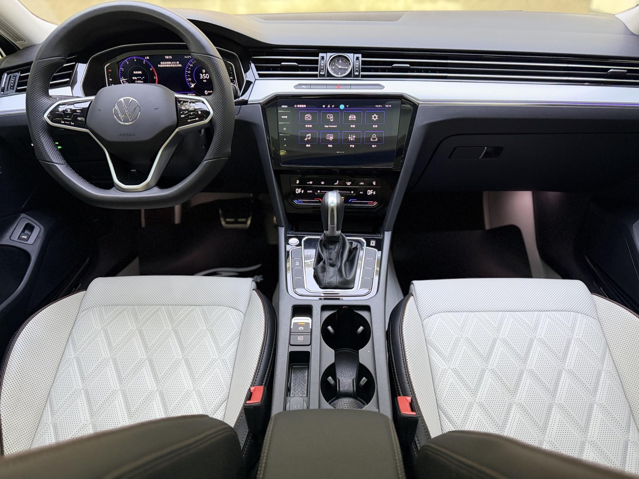 Volkswagen Magotan 2025