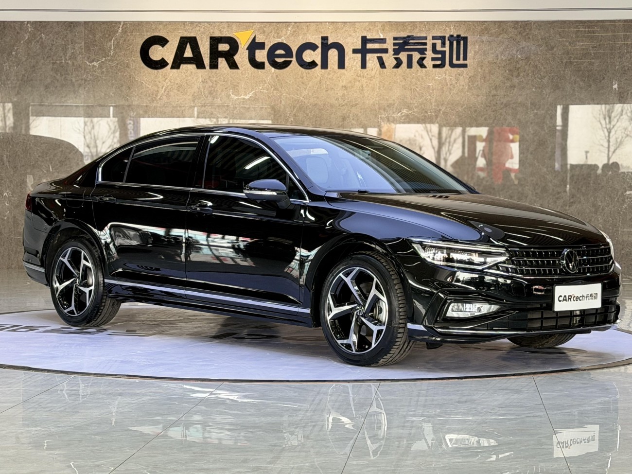 Volkswagen Magotan 2025