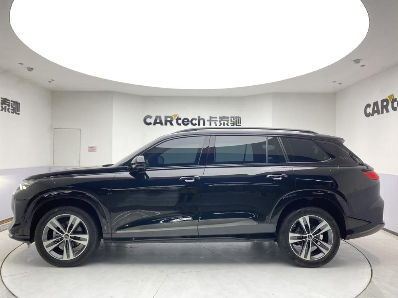 Audi Q6 45 TFSI 2023