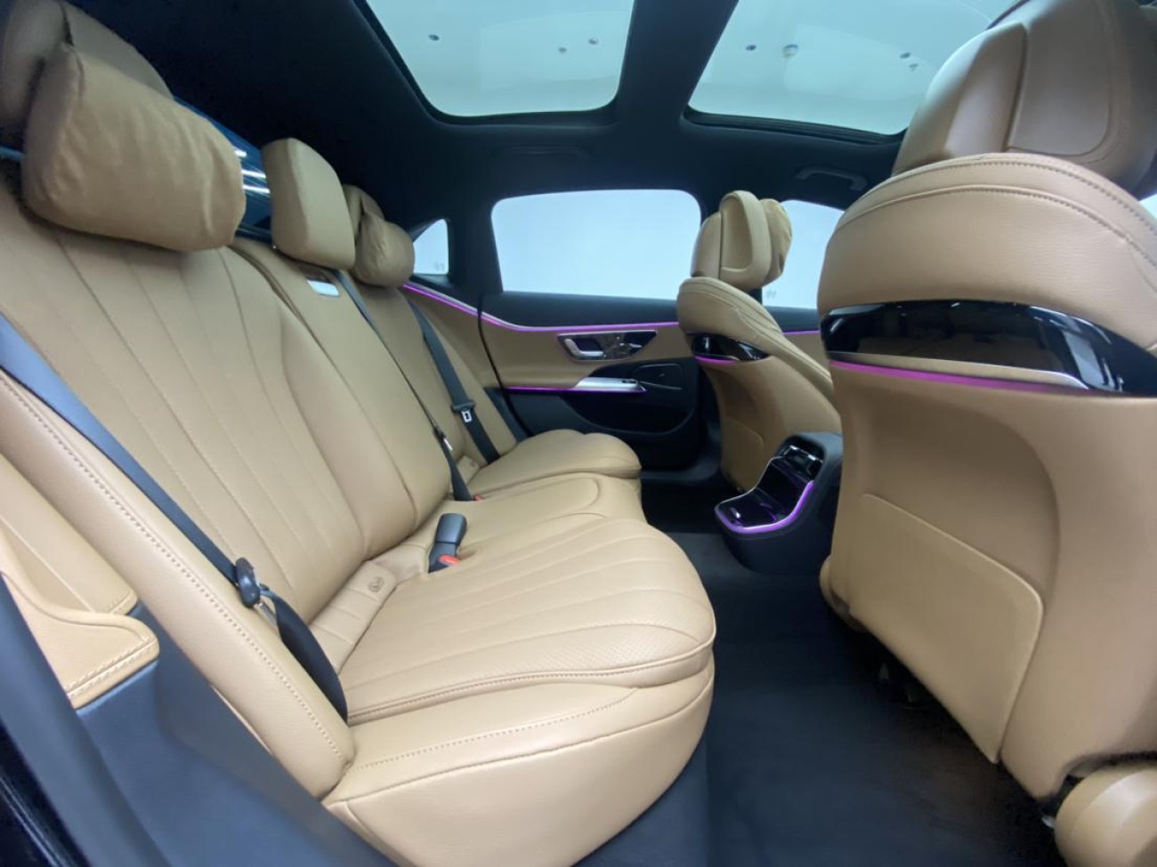 Mercedes-Benz E 260 L 2025