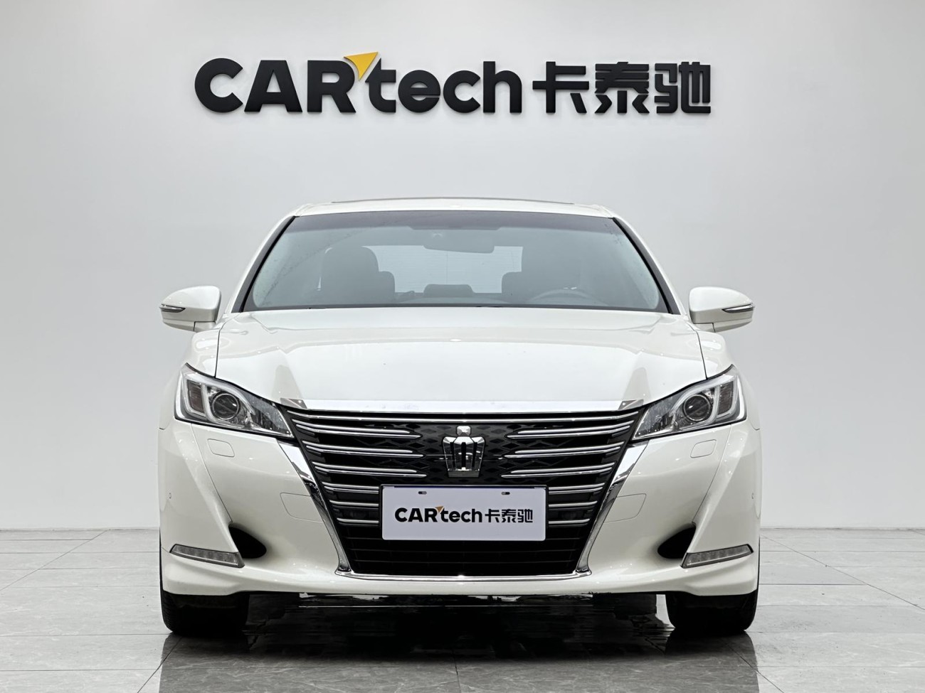 Toyota Crown 2017