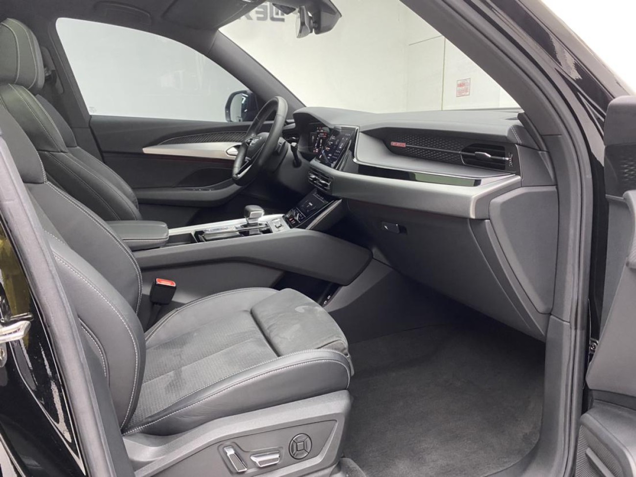 Audi Q6 45 TFSI 2023