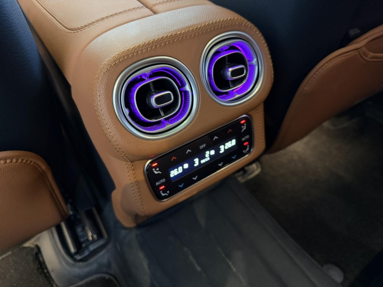 Mercedes-Benz GLC 260 L 2026