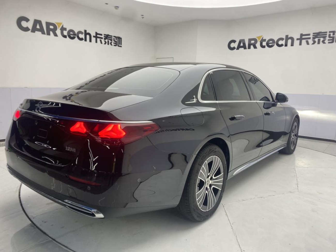 Mercedes-Benz E 260 L 2025