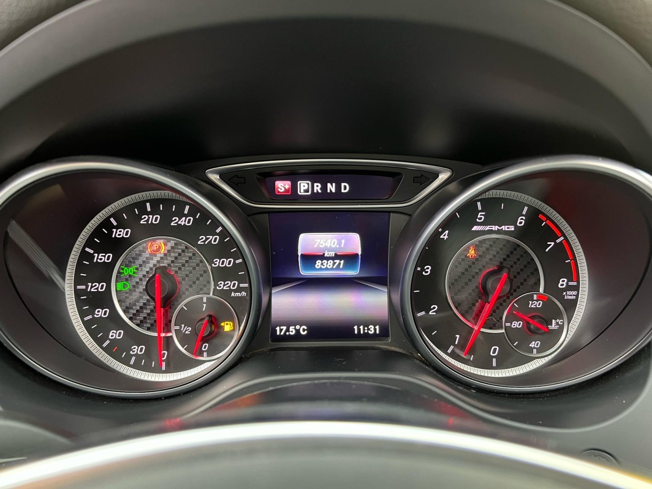 Mercedes-Benz GLA45 4MATIC 2018