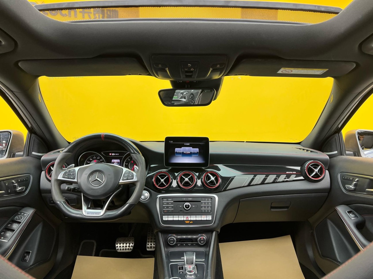 Mercedes-Benz GLA45 4MATIC 2018