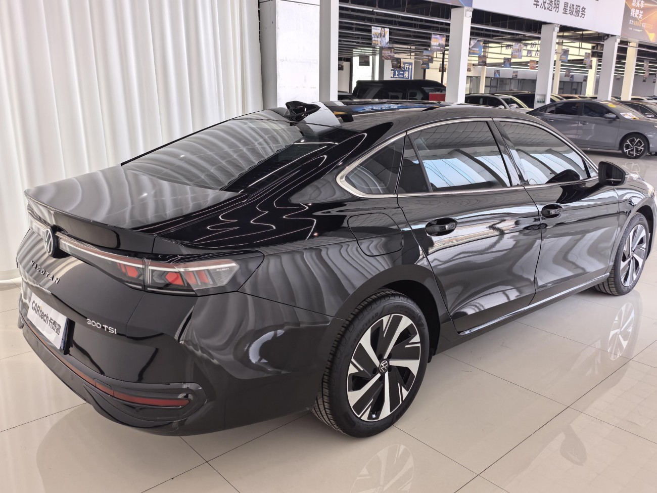 Volkswagen Magotan 2025