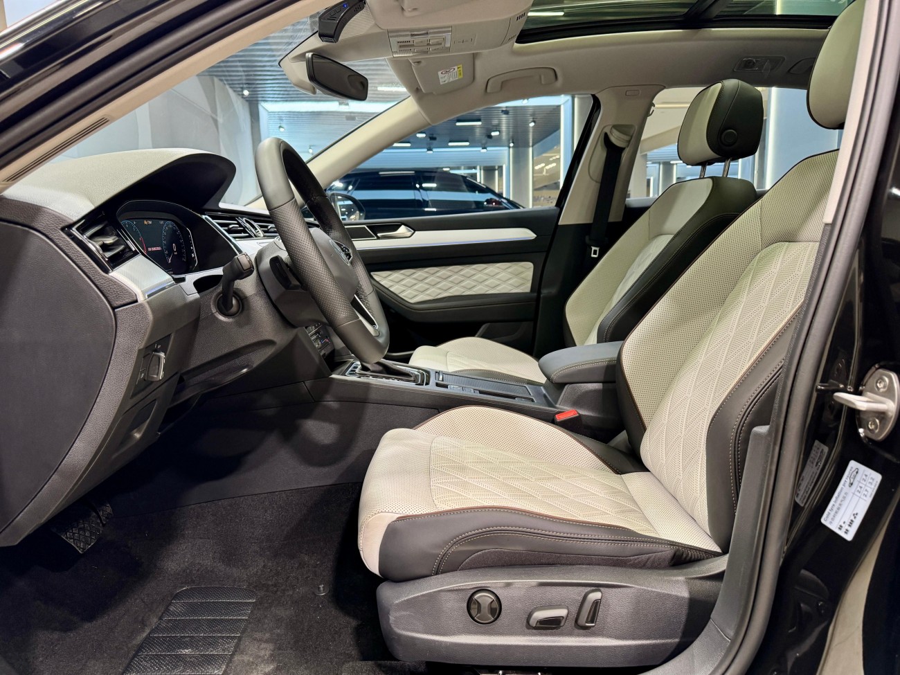 Volkswagen Magotan 2025