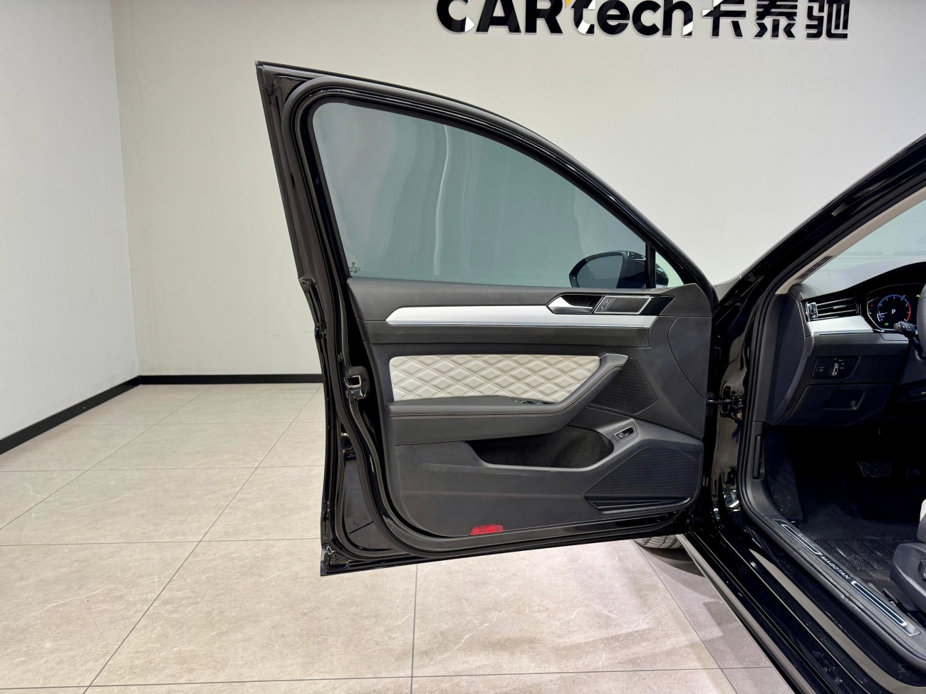 Volkswagen Magotan 2025