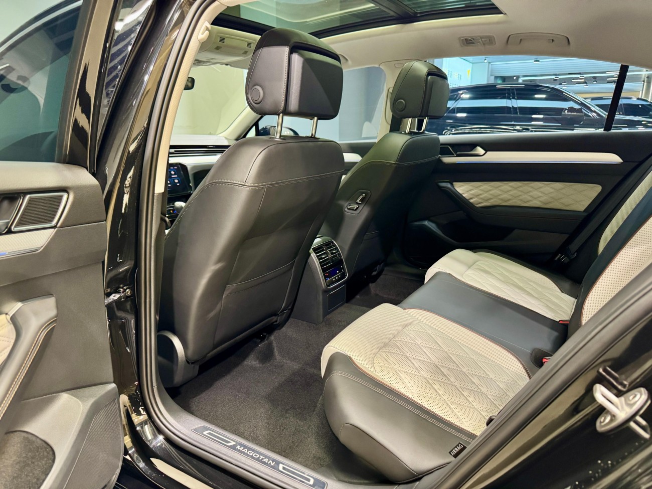 Volkswagen Magotan 2025