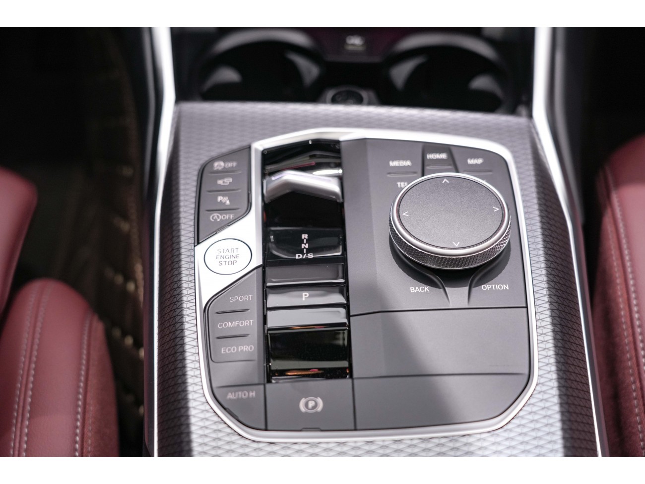 BMW 330Li 2025