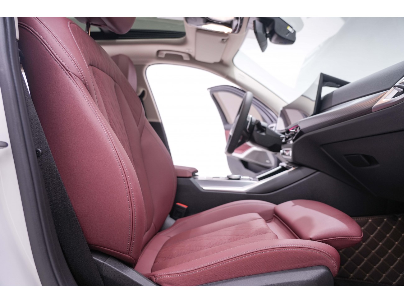 BMW 330Li 2025