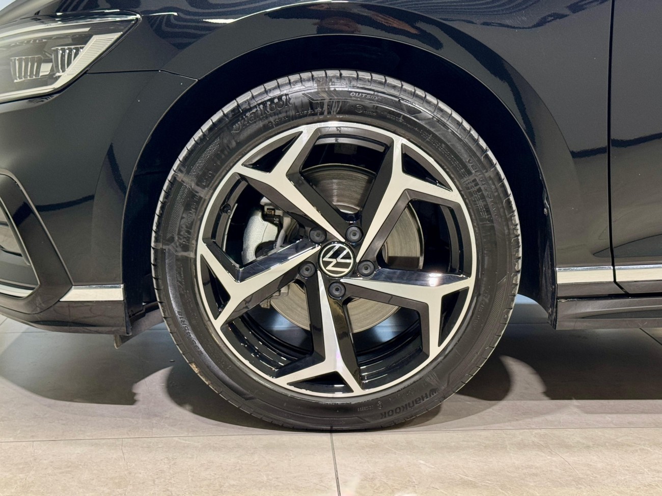 Volkswagen Magotan 2025