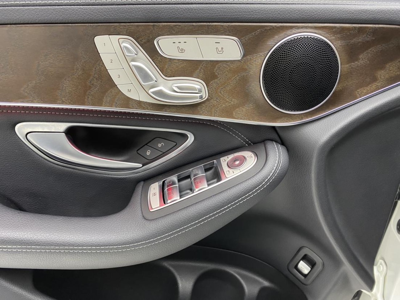 Mercedes-Benz GLC 300 L 2020