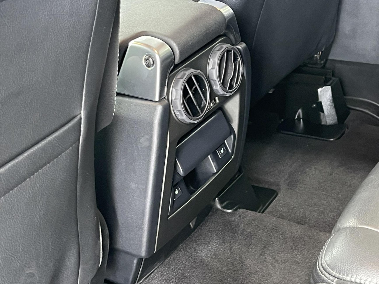 Land Rover Discovery 2019