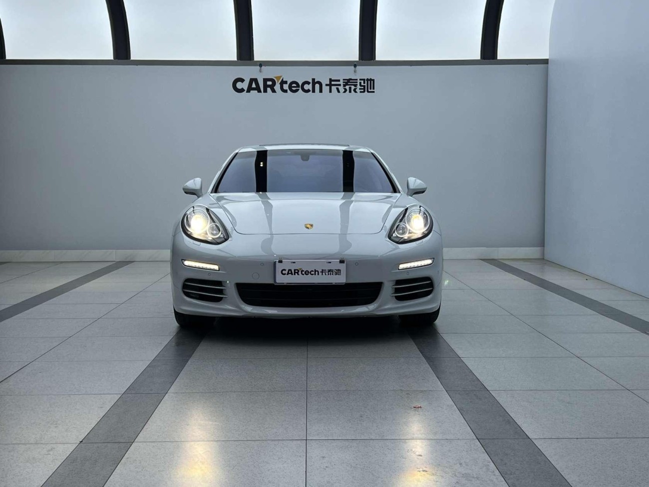 Porsche Panamera 2016