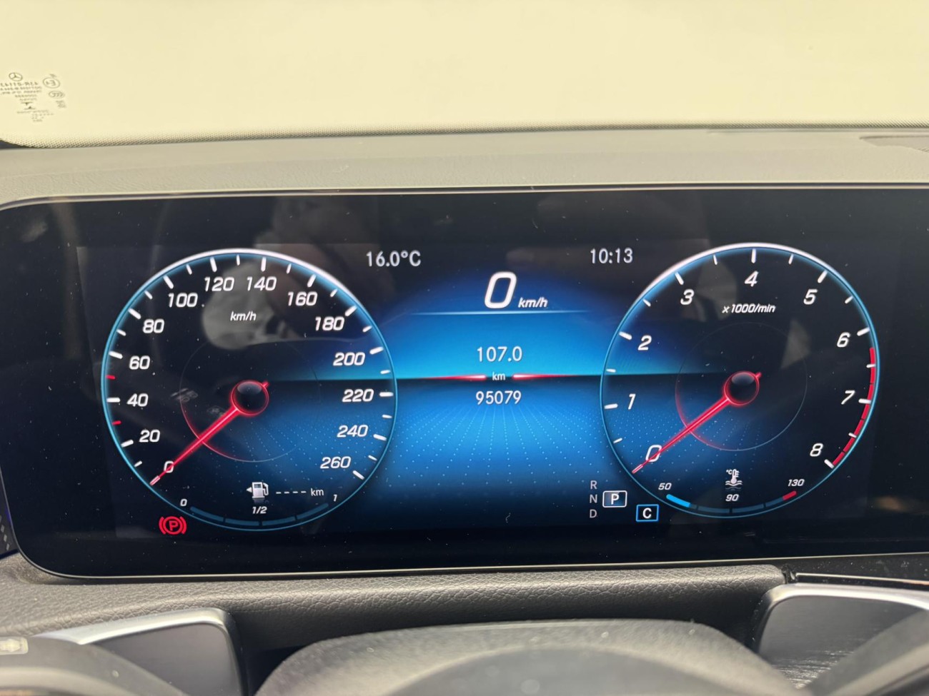 Mercedes-Benz GLB 2021