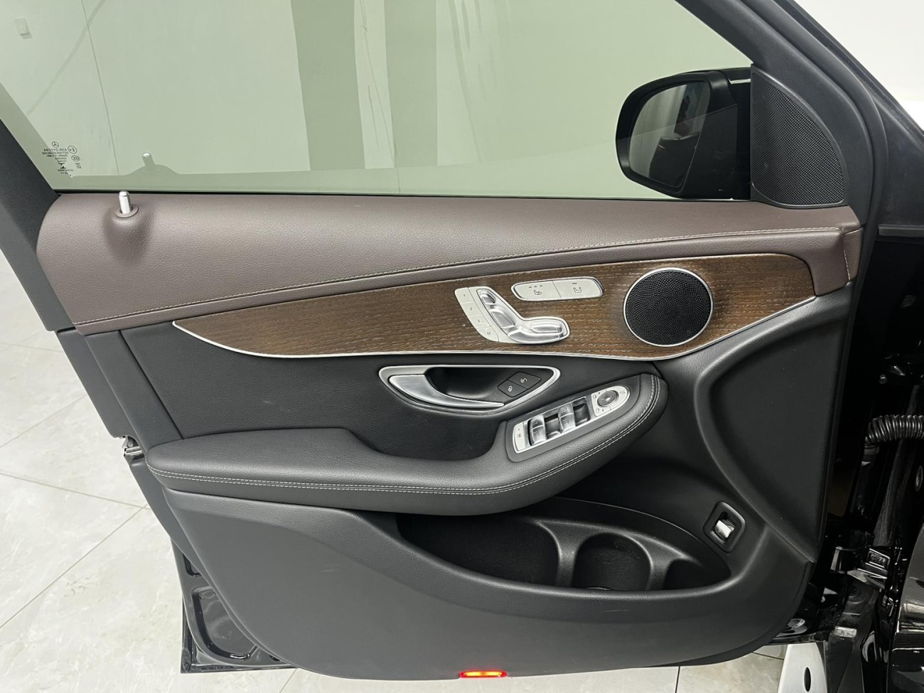 Mercedes-Benz GLC 300 L 2023