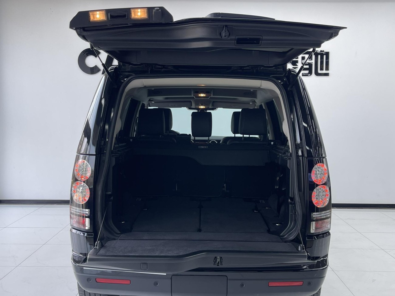 Land Rover Discovery 2019