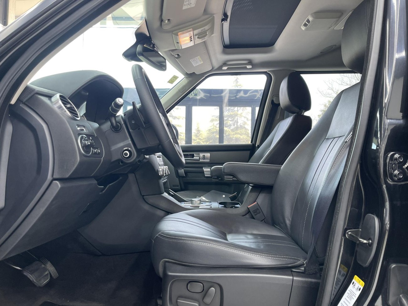 Land Rover Discovery 2019