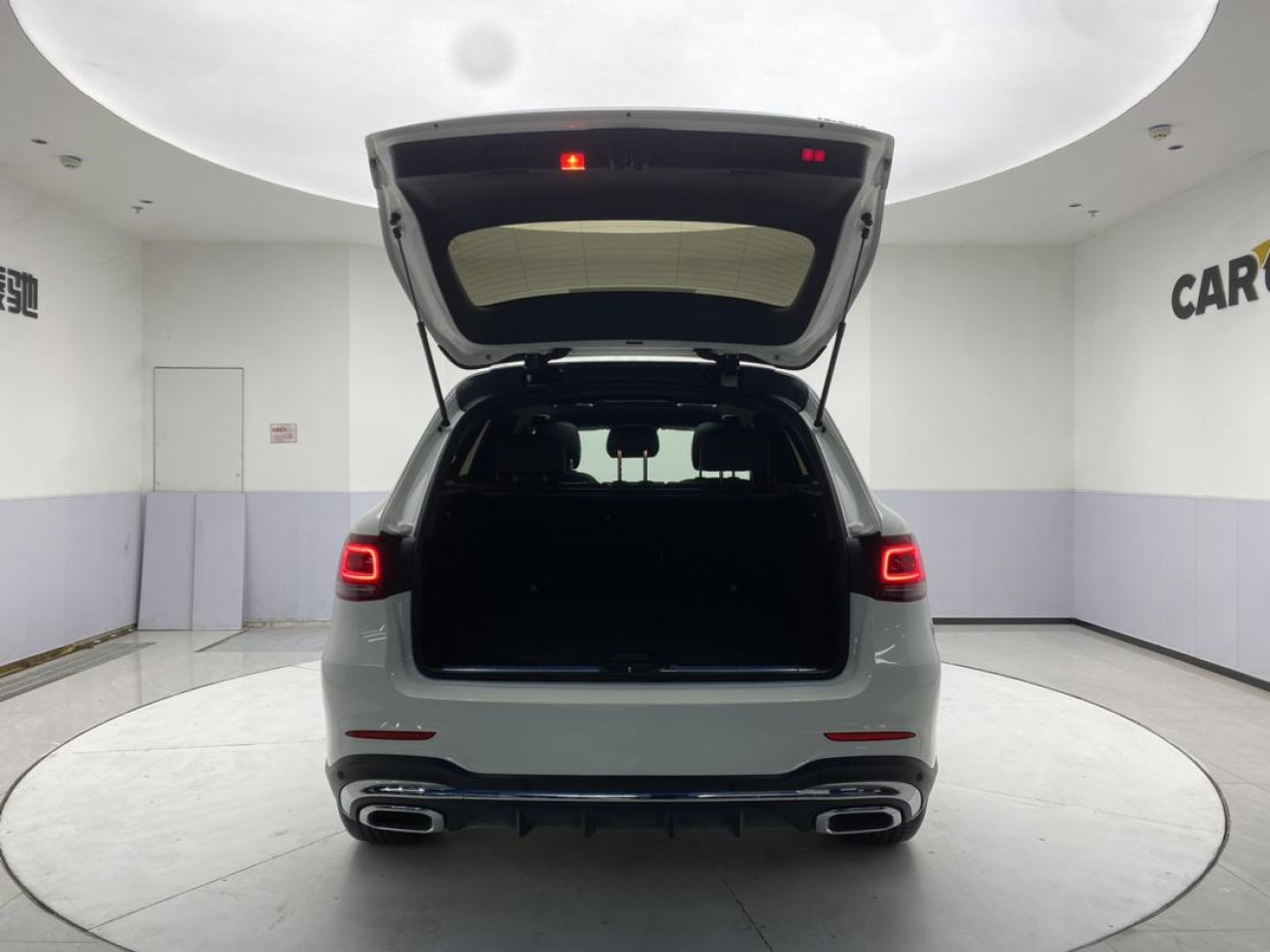 Mercedes-Benz GLC 300 L 2020